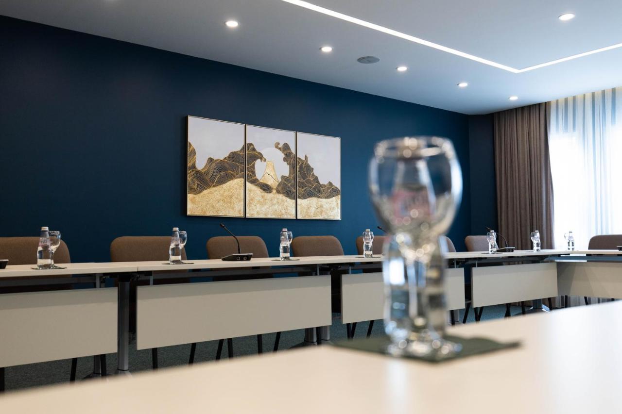 Hotel Afa Pristina Eksteriør bilde