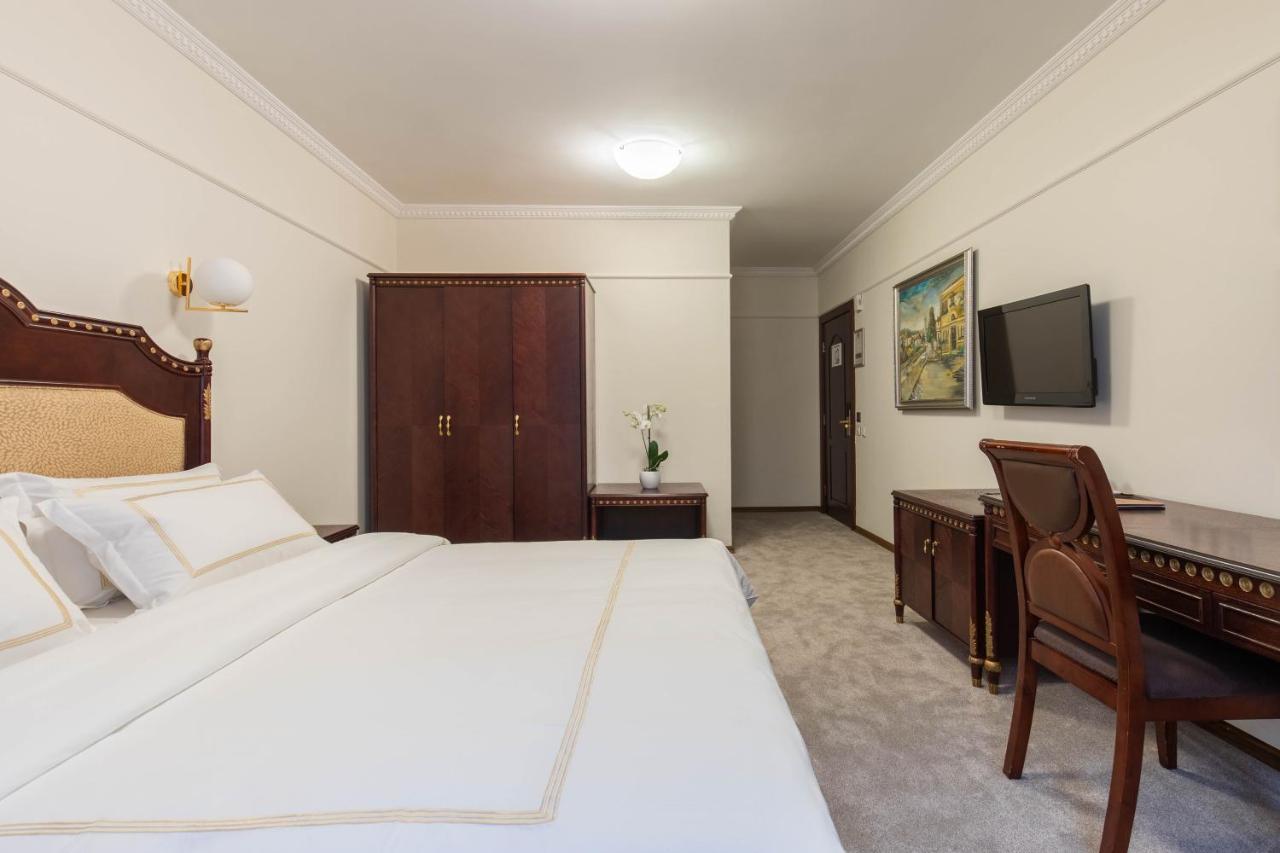 Hotel Afa Pristina Eksteriør bilde